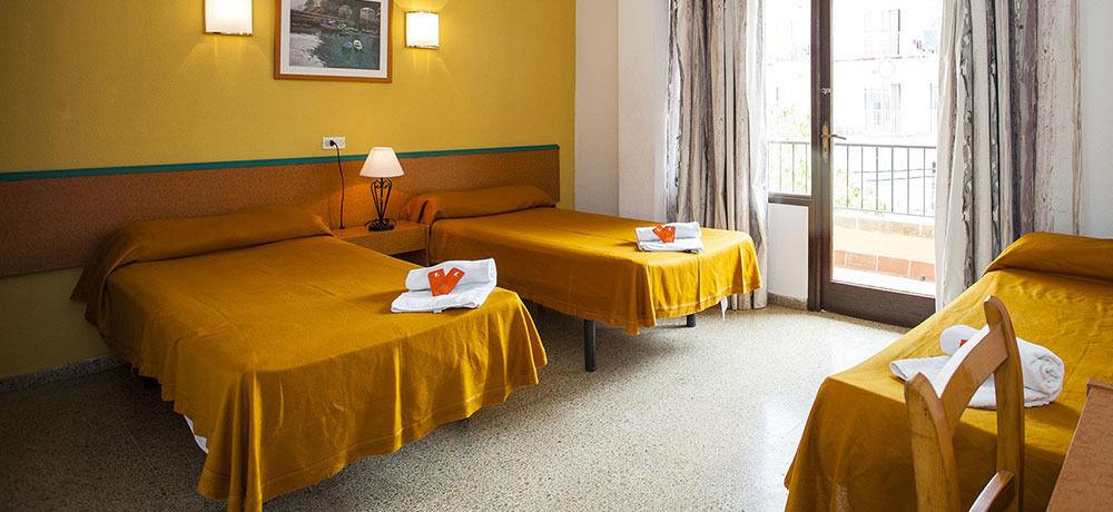 Elegance Playa Arenal III Hostel Ел Аренал Екстериор снимка