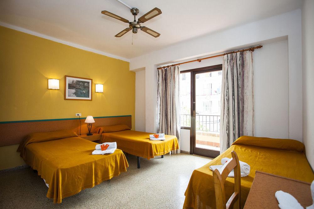 Elegance Playa Arenal III Hostel Ел Аренал Екстериор снимка