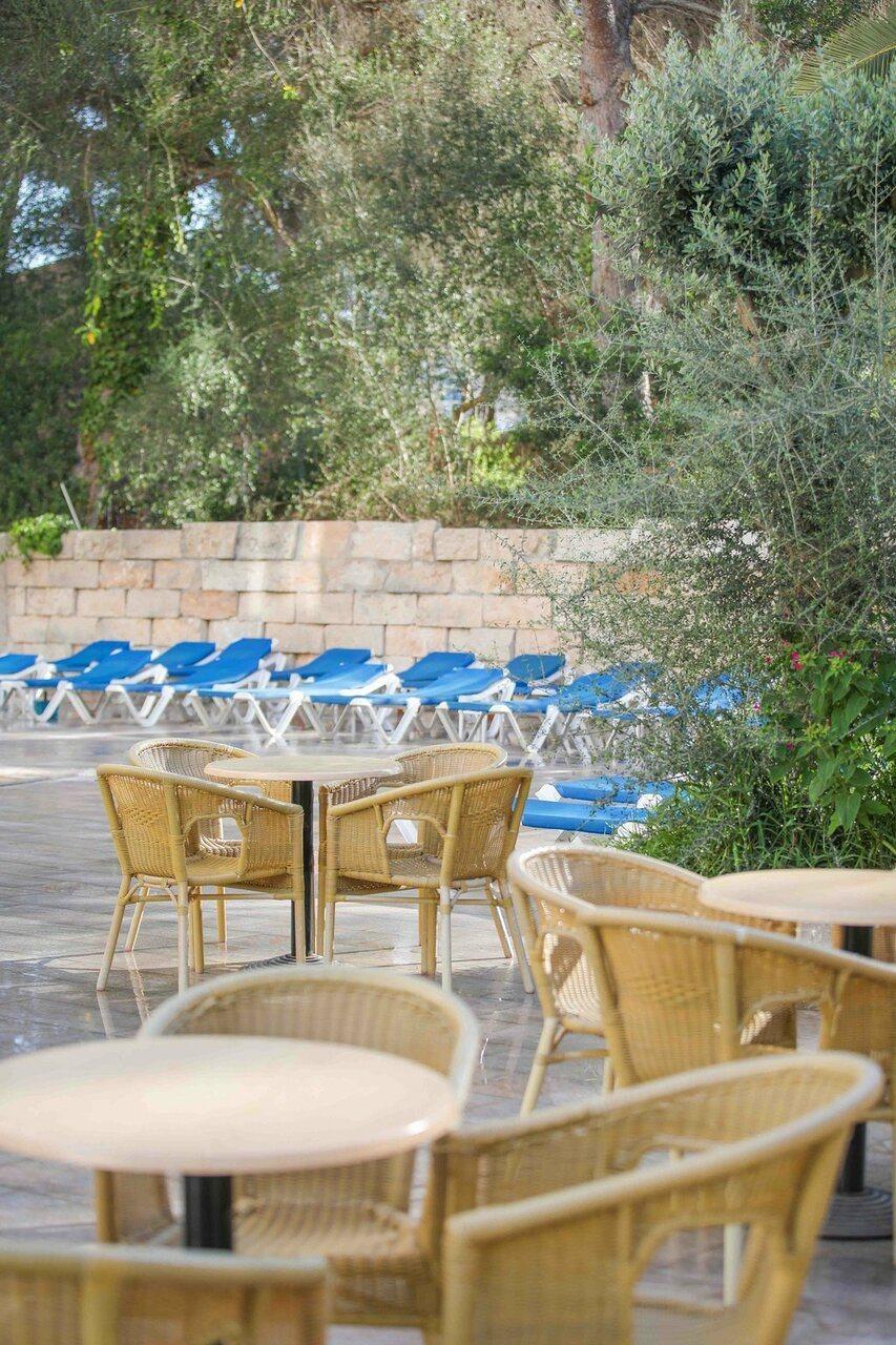 Elegance Playa Arenal III Hostel Ел Аренал Екстериор снимка
