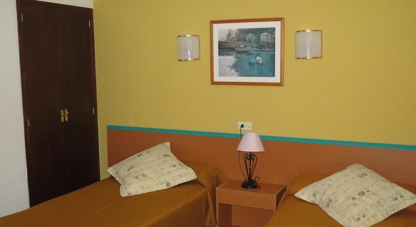 Elegance Playa Arenal III Hostel Ел Аренал Екстериор снимка