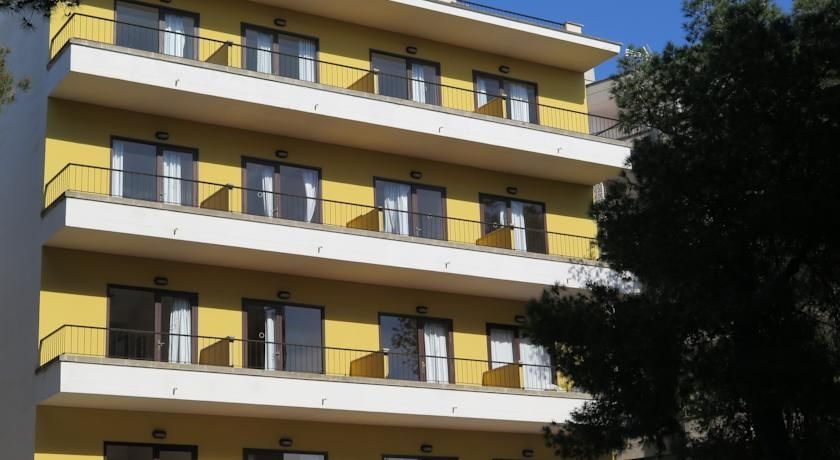 Elegance Playa Arenal III Hostel Ел Аренал Екстериор снимка