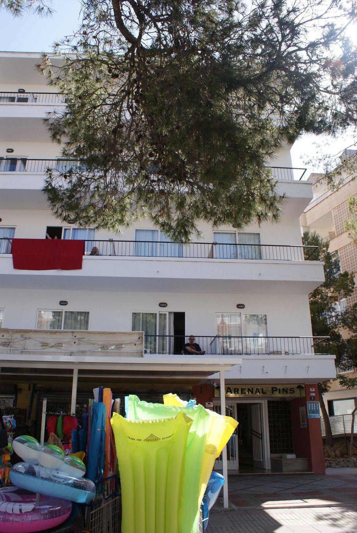 Elegance Playa Arenal III Hostel Ел Аренал Екстериор снимка