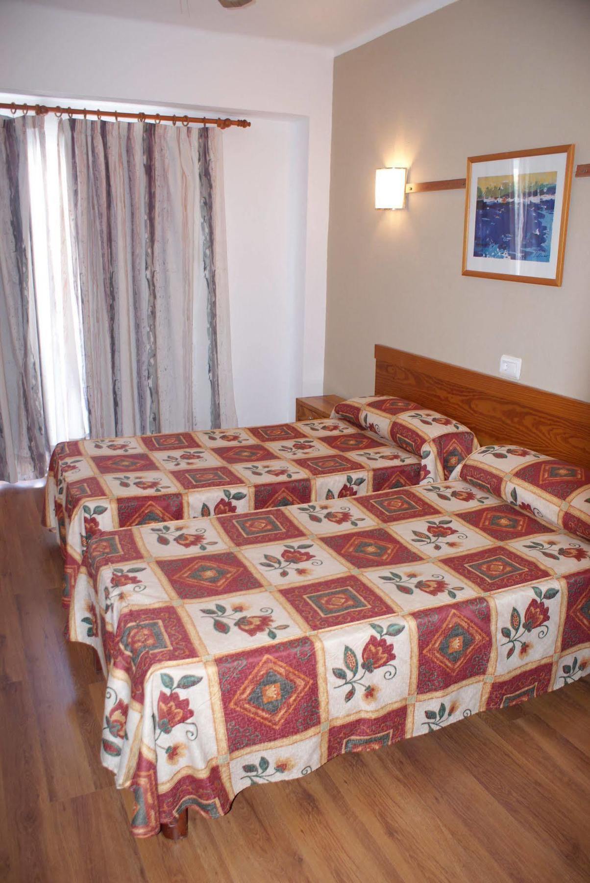 Elegance Playa Arenal III Hostel Ел Аренал Екстериор снимка