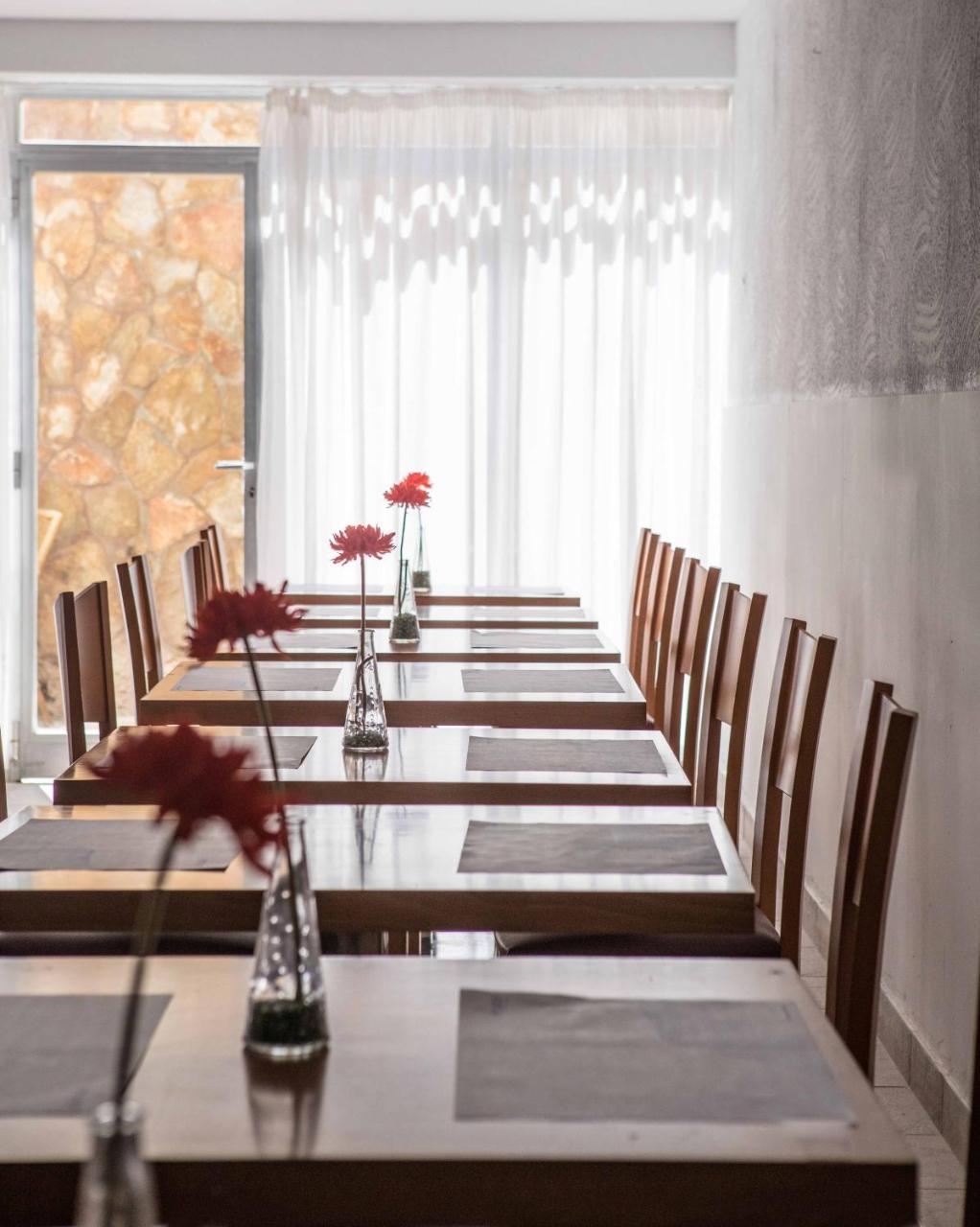 Elegance Playa Arenal III Hostel Ел Аренал Екстериор снимка